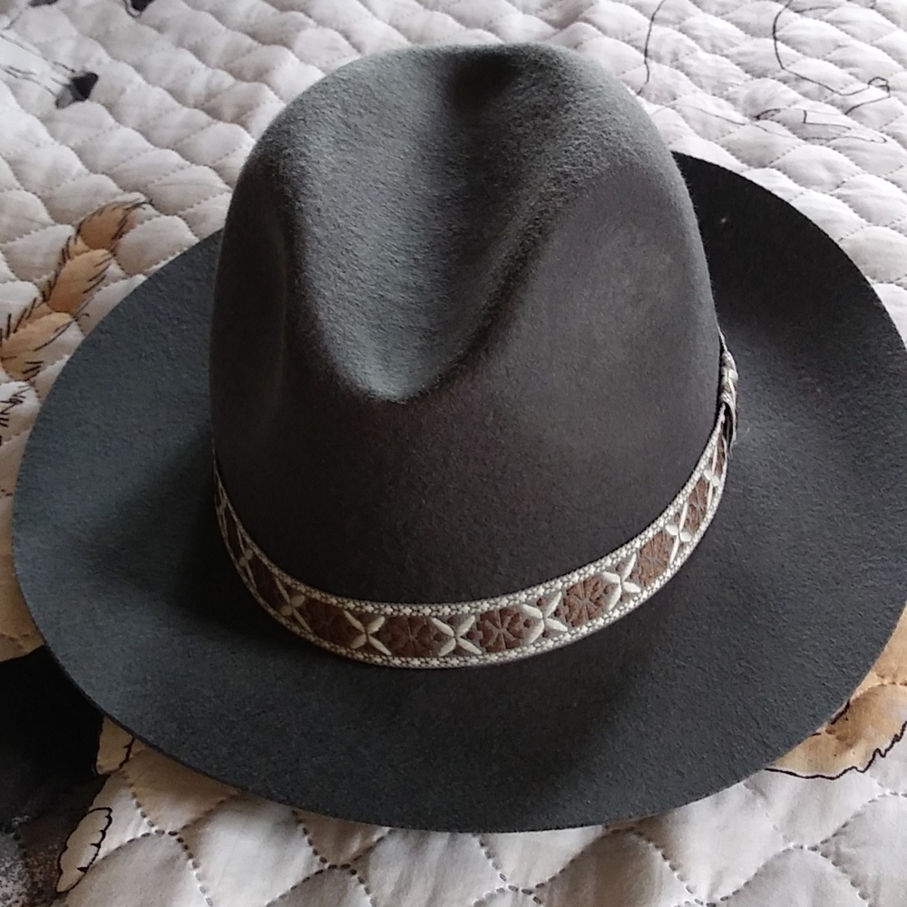 Gelso Bianco Hat